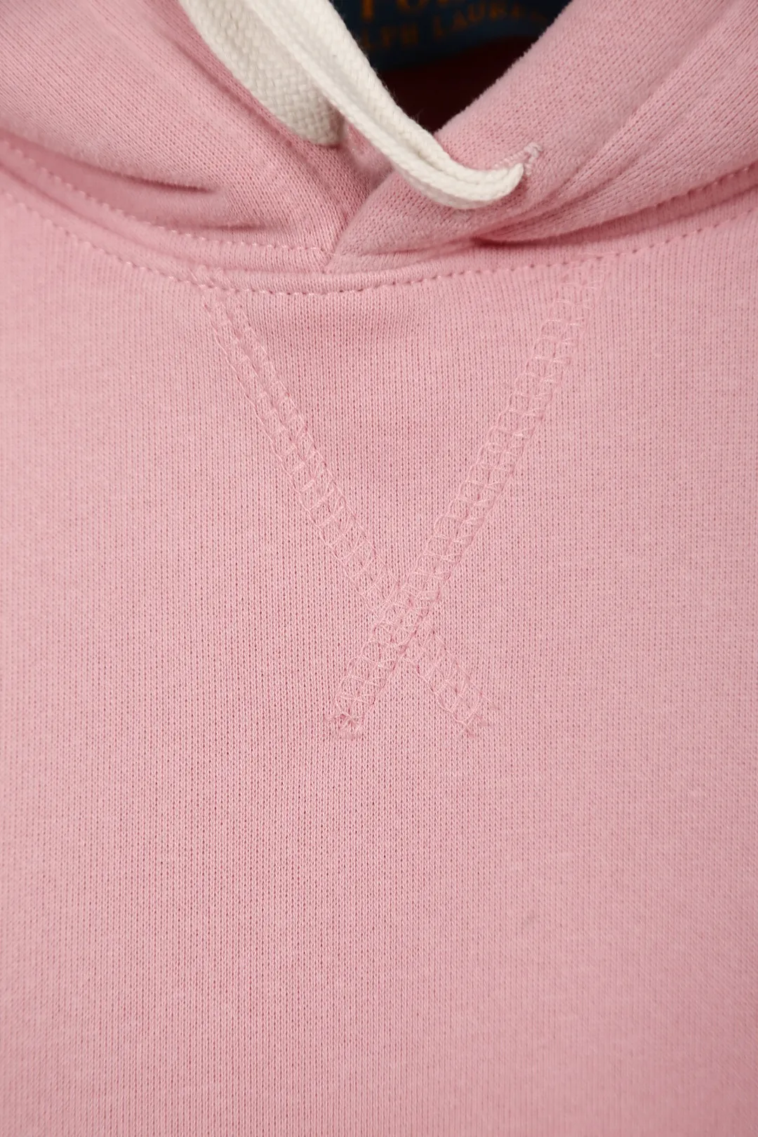 P240 Actual photo [Evergreen for all seasons] Style number: 25003# Color: off-white/light pink/light blue/oatmeal gray/light floral gray/dark floral gray/red/brown/black and red label/black and white label/saffron label/hidden white label Size: S to 370g double-sided cotton heavyweight fabric✅ - Original same 7.5CM widened thread processing✅ - Front collar patchwork triangle block, four-needle six-thread topstitch design✅ - RL four-season classic style, loose fit, easy for both men and women to control, simple and clean, versatile, no mistakes, exposed topstitching, patchwork triangle, 1.3cm retro primary color hook drawstring, full of details